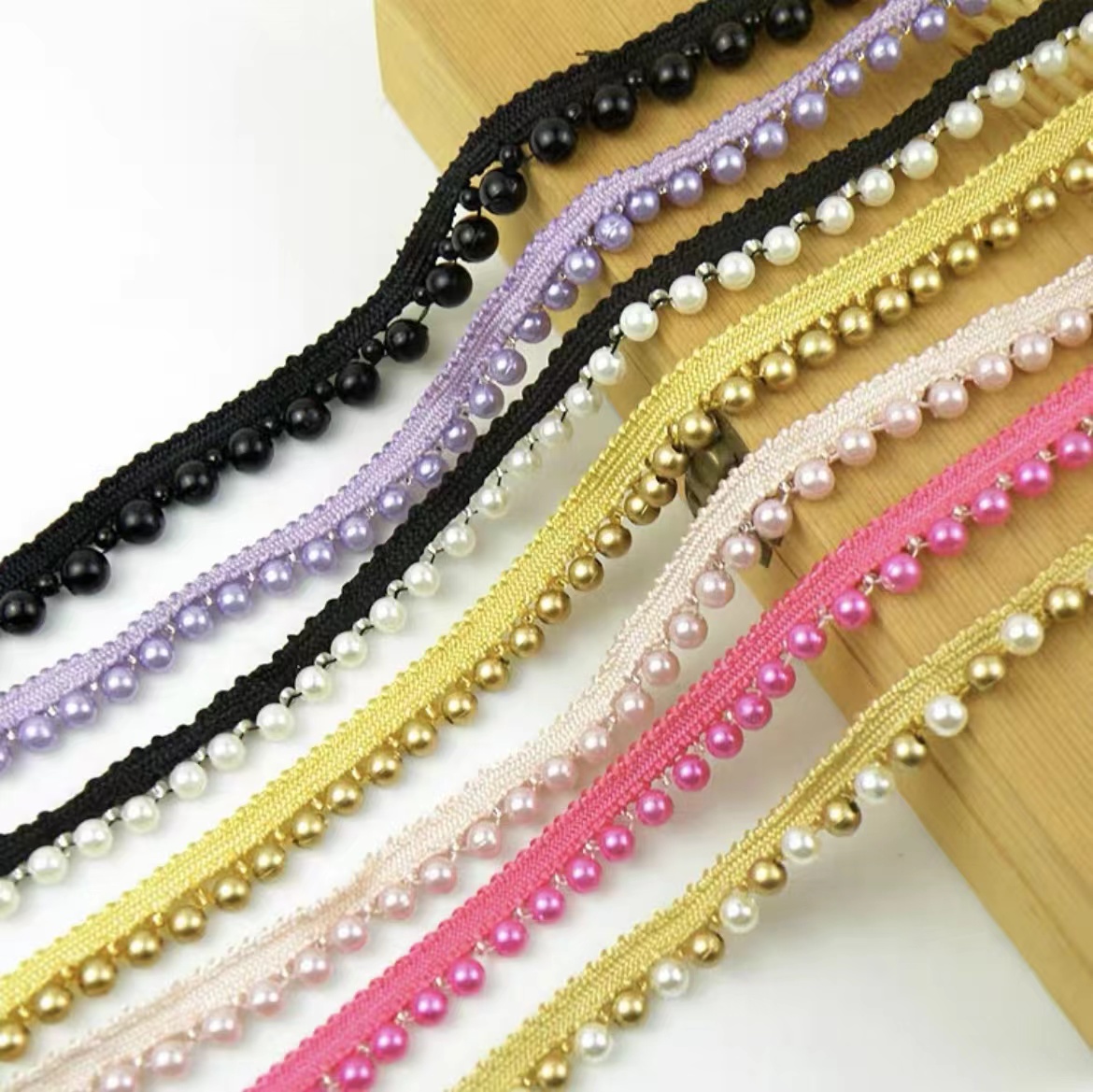 0.7cm手工钉珠花边