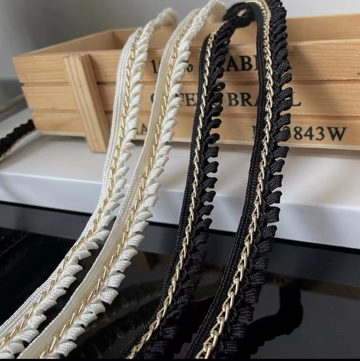1.2cm metal chain strip